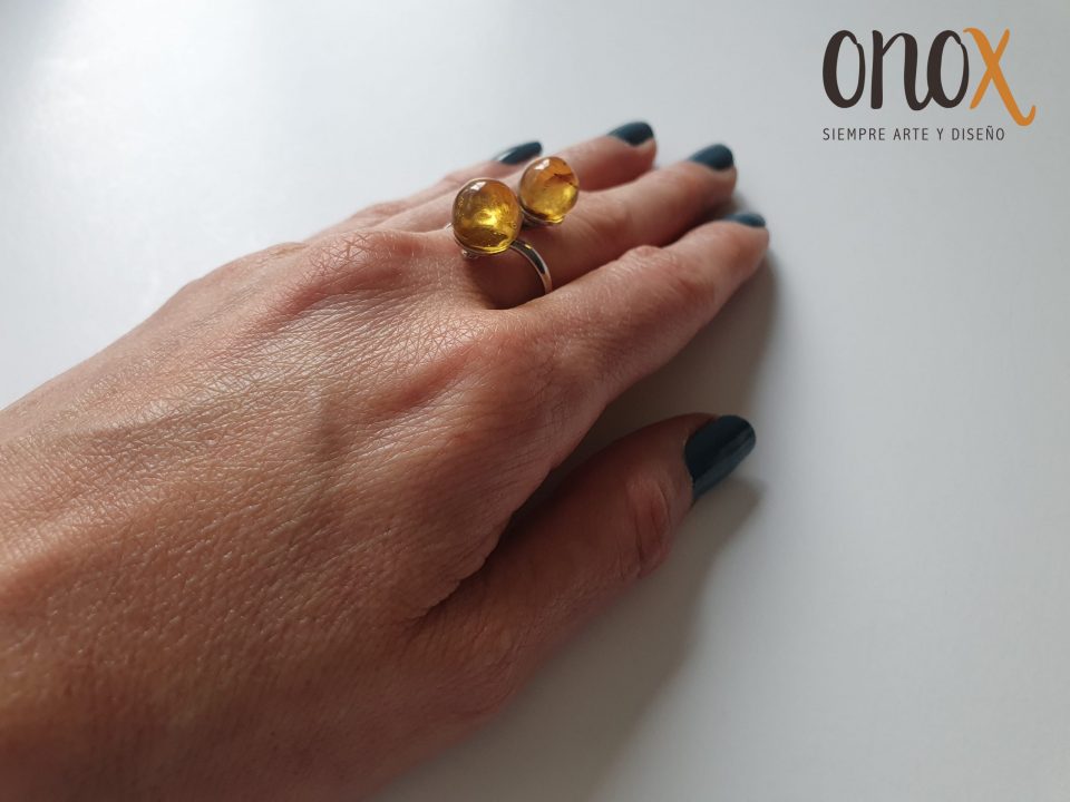 Anillo dos esferas ámbar claro - Imagen 5