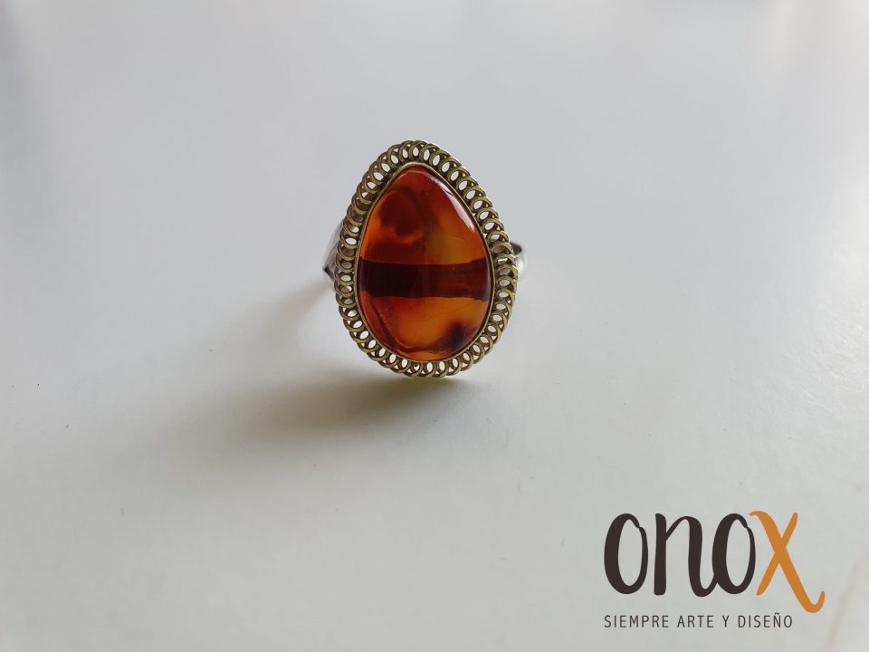Anillo ámbar gota roja - mediano