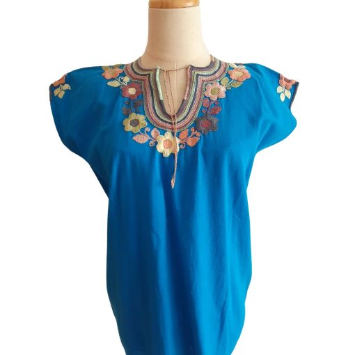 Blusa bordada a mano manga corta. Talla 32-34 (Mediana)