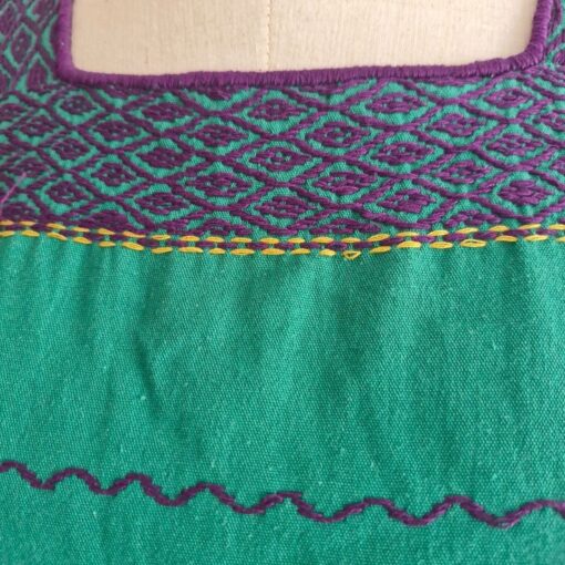 Blusa bordada a mano manga corta. Talla 32-34 (Mediana) - Imagen 5